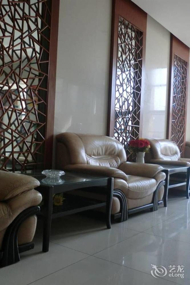 Huayu South City Hotel Wenjiang Εξωτερικό φωτογραφία